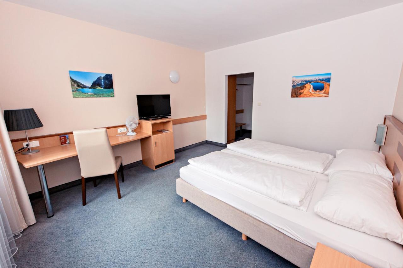 פרסבאום Hotel Wiental מראה חיצוני תמונה